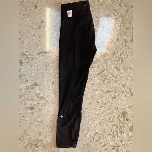 SOLD Lululemon Leggings Black - Picture 2 of 2